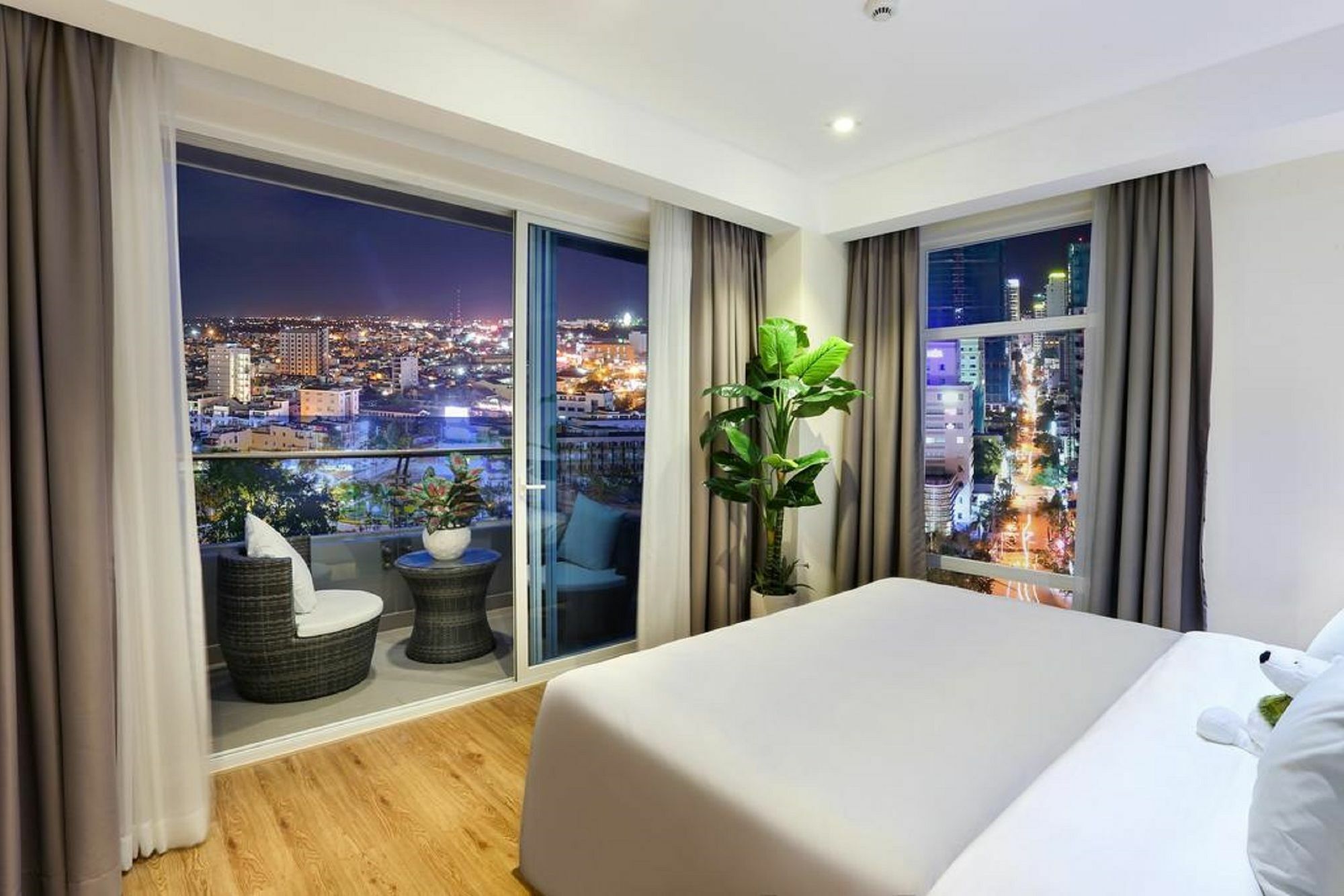 Atlantica Balcony Ocean View Serviced Apartment Nha Trang Bagian luar foto